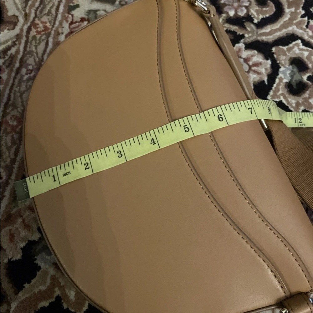 lululemon athletica tan crescent crossbody bag - Picture 7 of 8